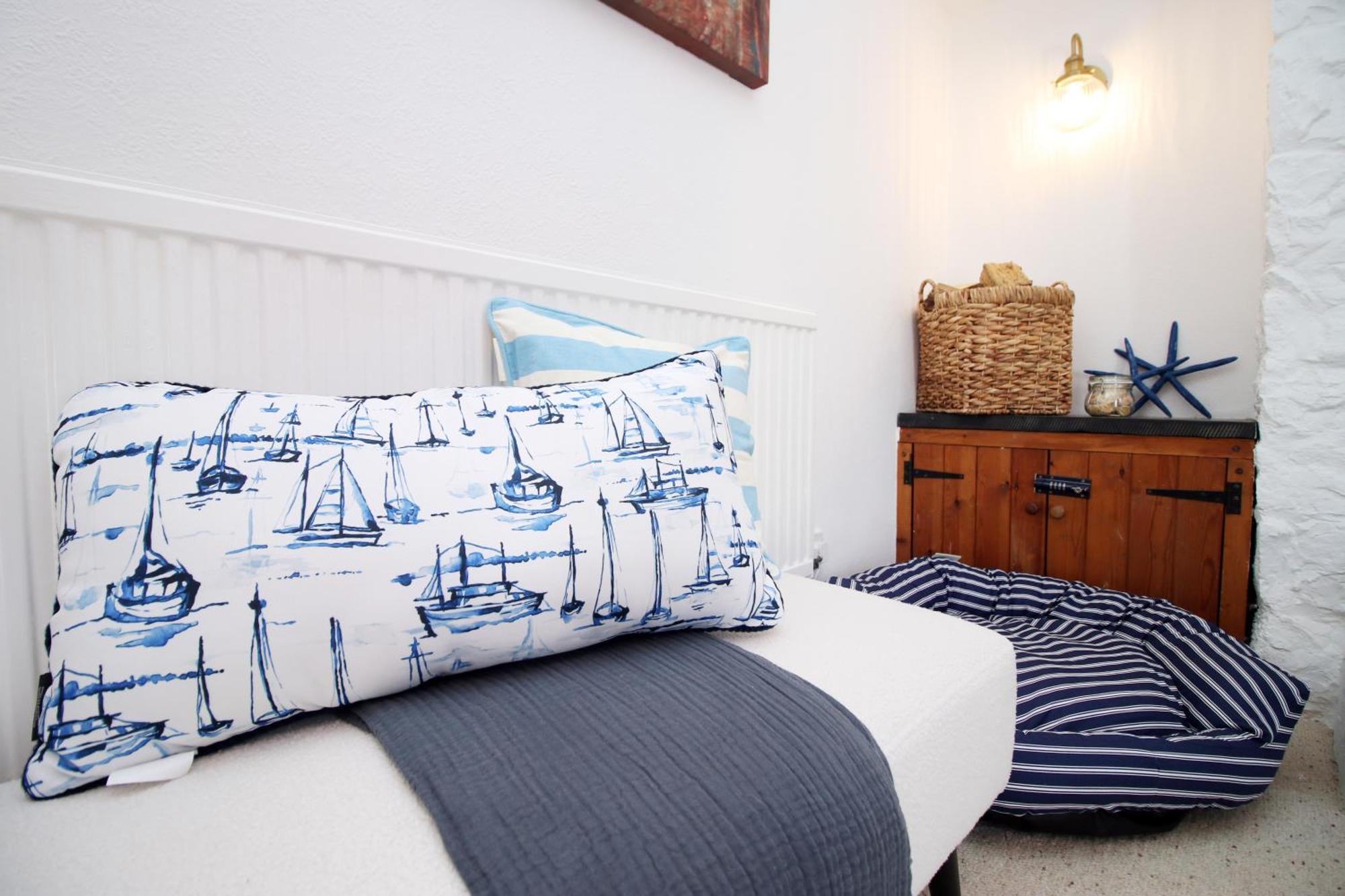 Little Gem In The Mumbles! Fishermans Cottage With Log Burner, Dog Friendly And Welcome Breakfast Hamper! מראה חיצוני תמונה
