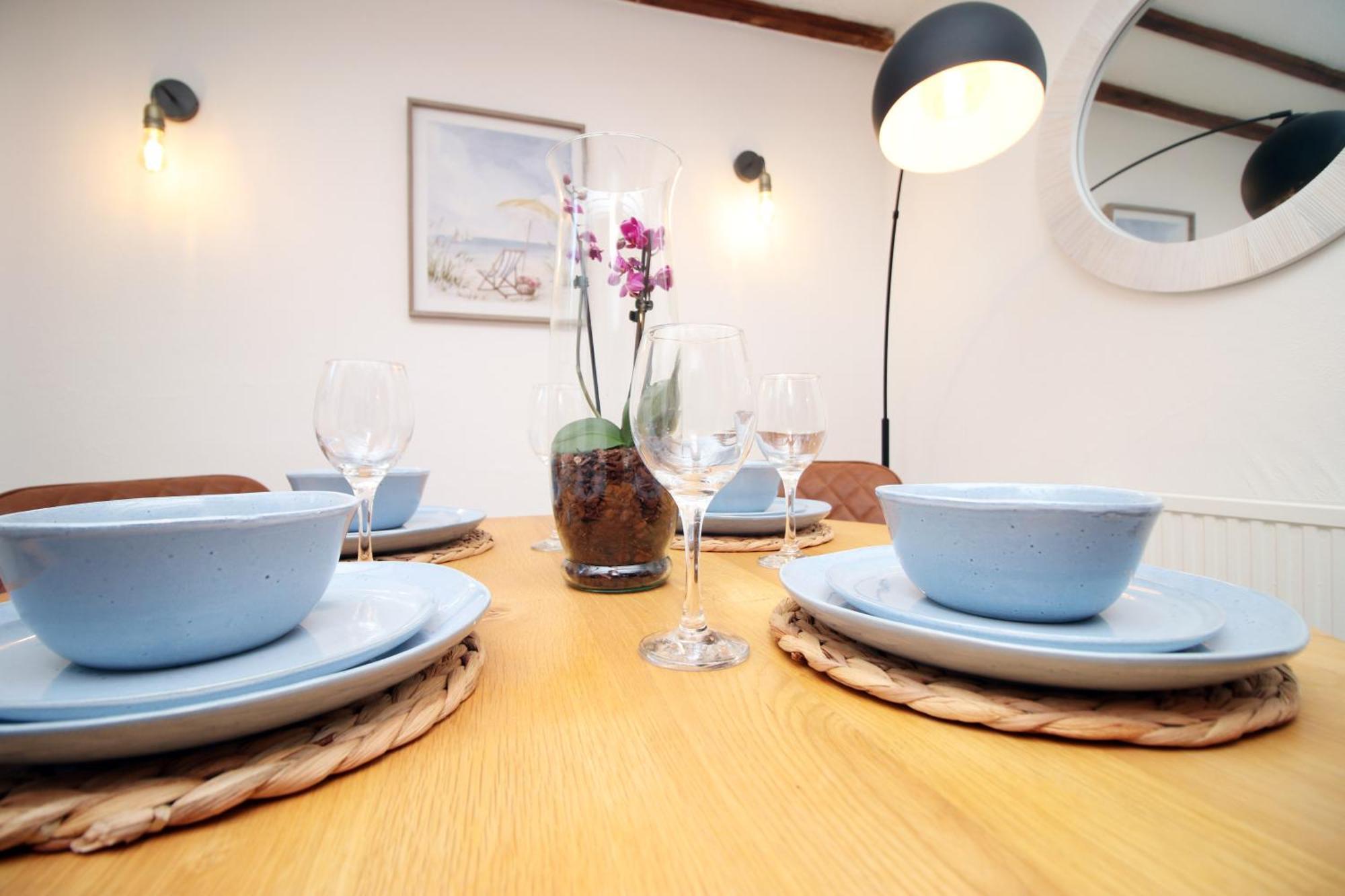 Little Gem In The Mumbles! Fishermans Cottage With Log Burner, Dog Friendly And Welcome Breakfast Hamper! מראה חיצוני תמונה