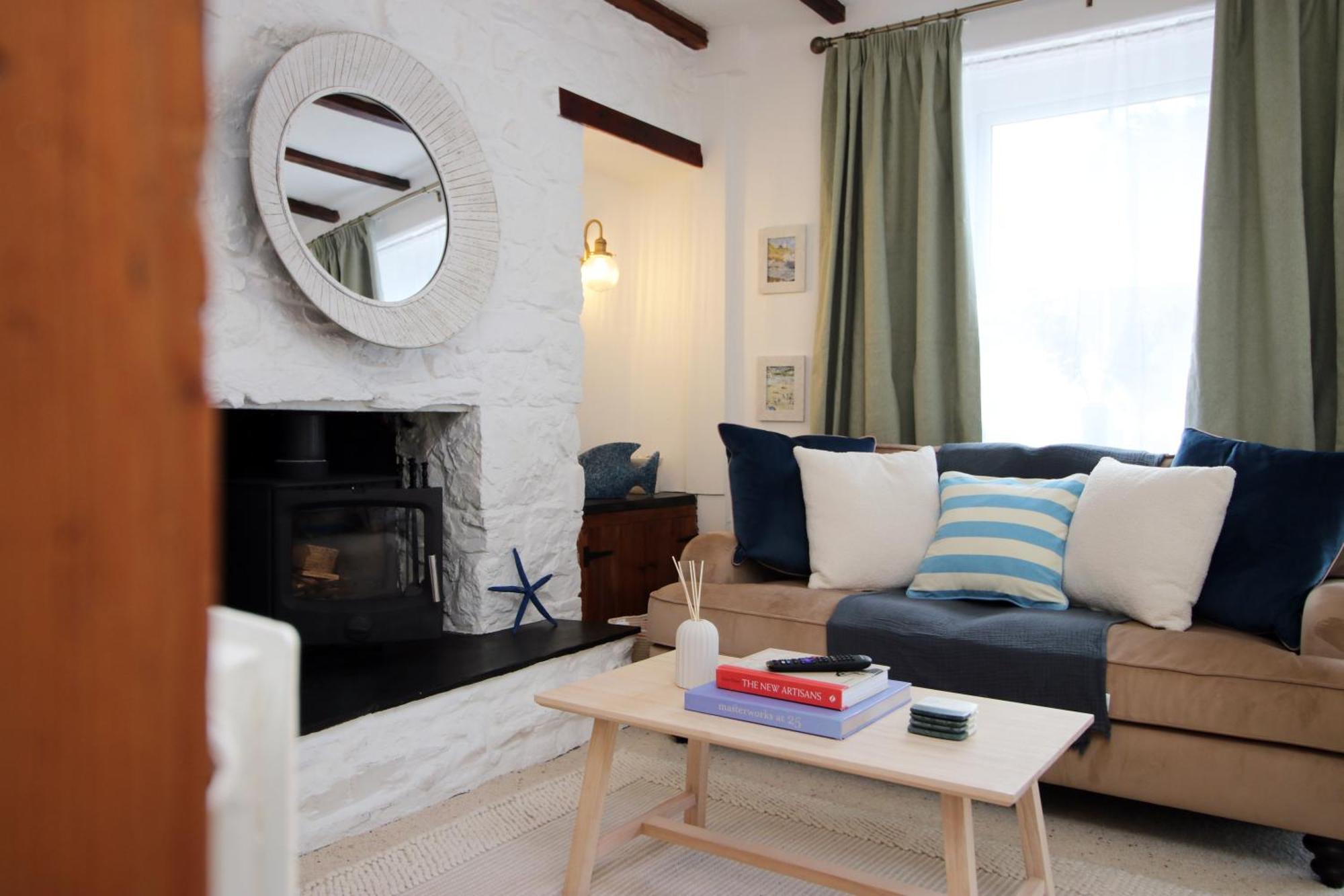 Little Gem In The Mumbles! Fishermans Cottage With Log Burner, Dog Friendly And Welcome Breakfast Hamper! מראה חיצוני תמונה