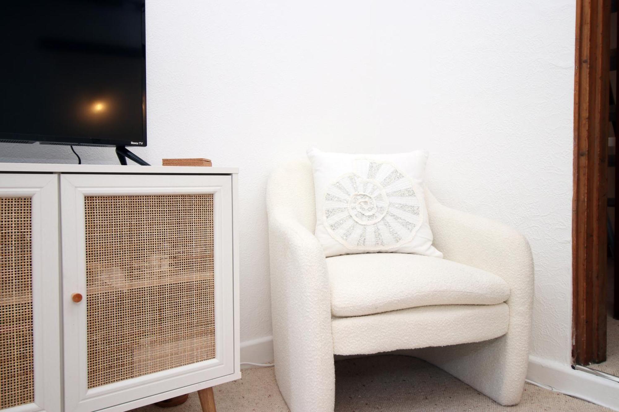 Little Gem In The Mumbles! Fishermans Cottage With Log Burner, Dog Friendly And Welcome Breakfast Hamper! מראה חיצוני תמונה